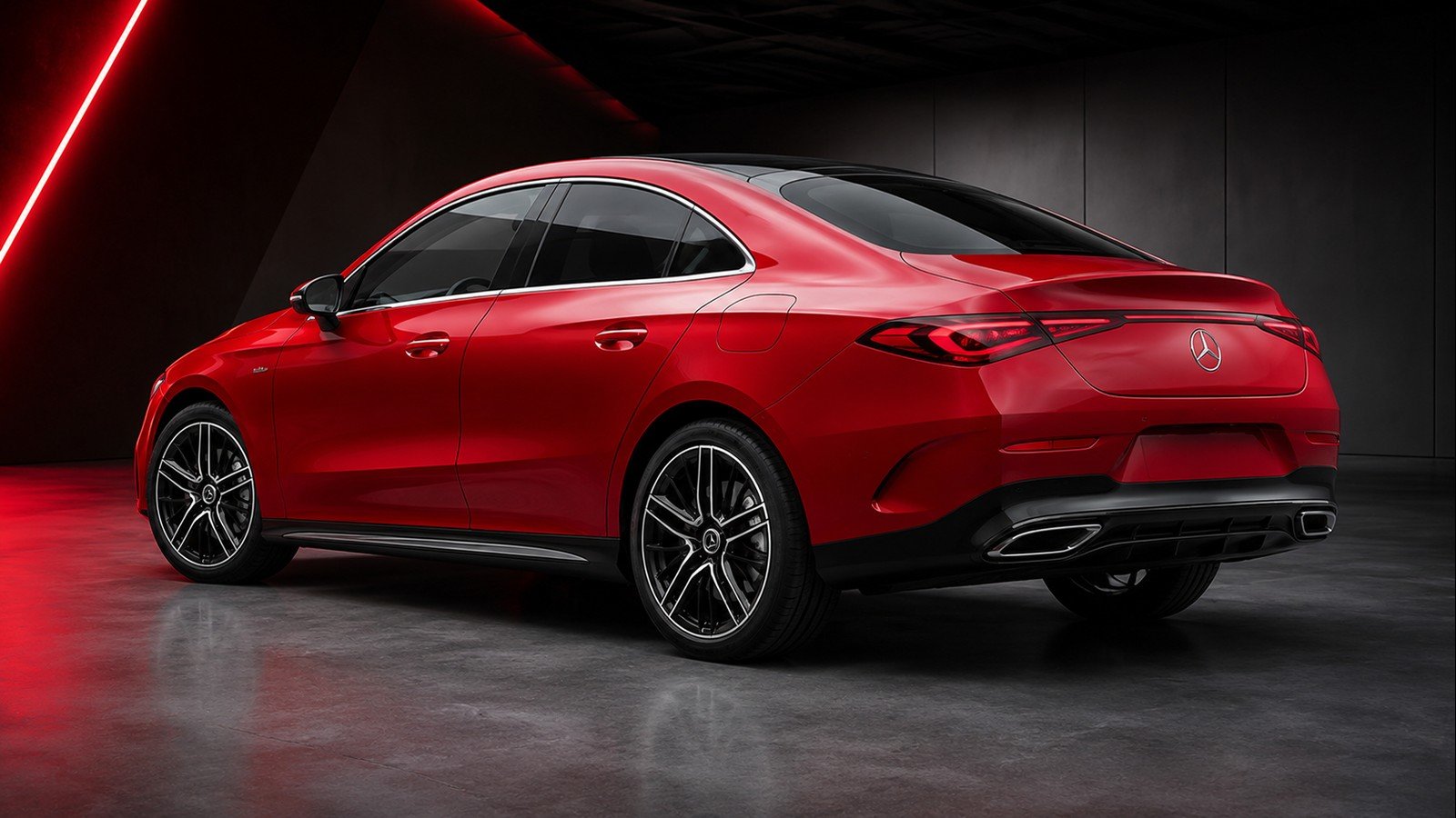 Mercedes-Benz CLA 250 AMG Line - תמונה 2